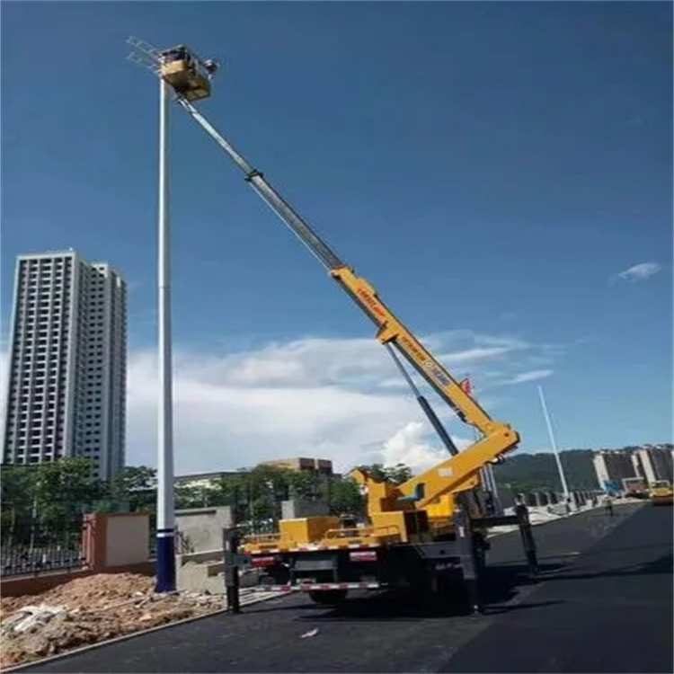 山阳维修路灯的曲臂升降车出租