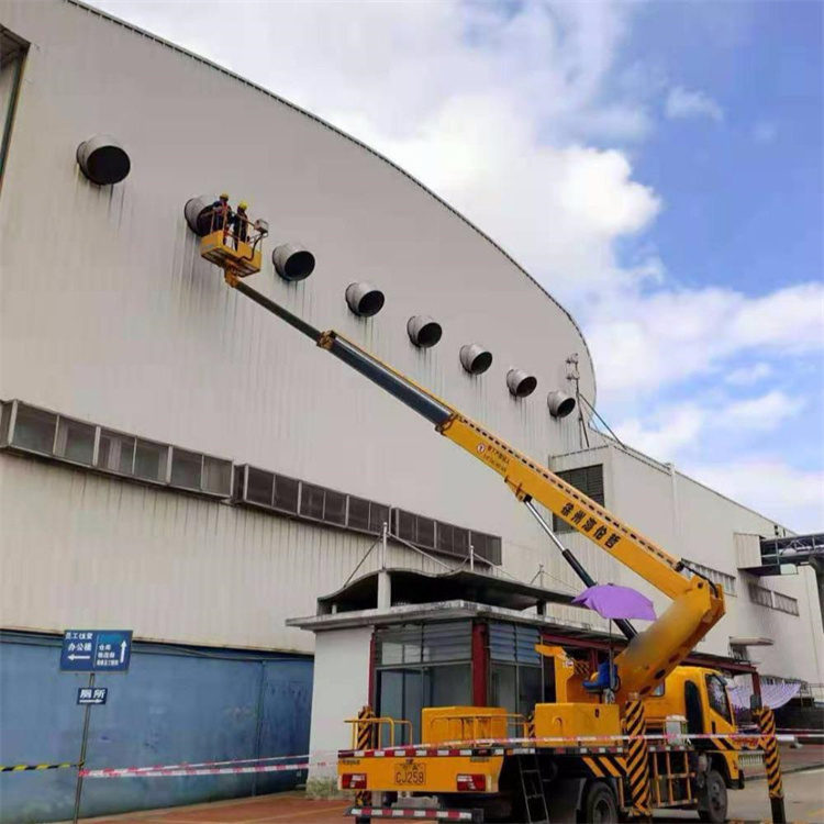 山阳高空作业车出租服务：专业广告牌安装解决方案